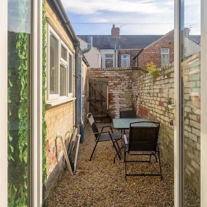 Stylish Home, Sleeps 6, Free Parking, Smart Tv, Free Wi-Fi, Perfect For Groups Redcar Apartment